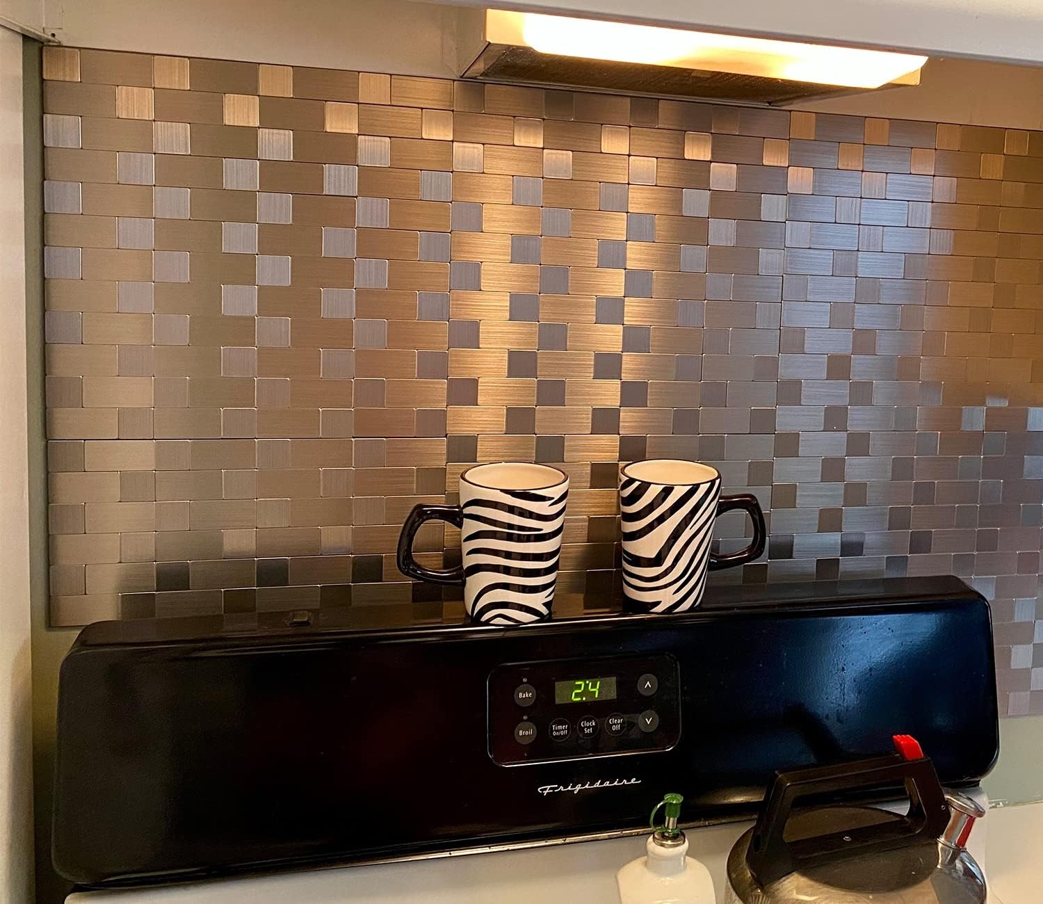 LK 5pcs Premium Self-Adhesive Metal Tiles - Peel and Stick Backsplash Tiles for Kitchen (LKB6215, 12"x12", Silver)